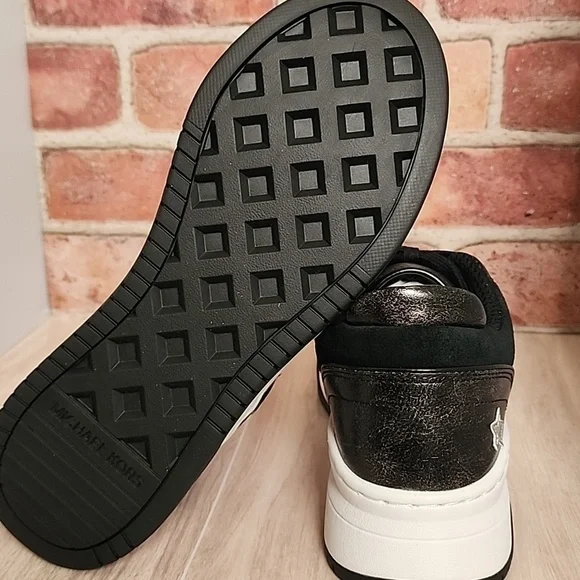 Michael Kors Black Lexi Embellished Mixed-Media Sneaker Women's 8.5 NIB - Picture 7 of 16